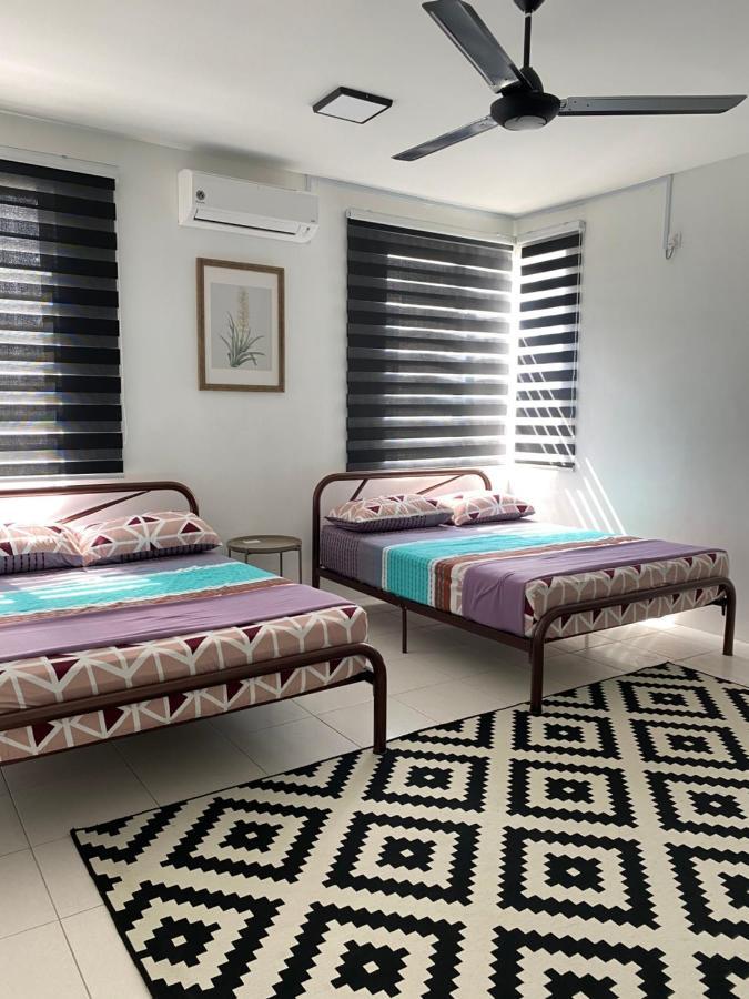 Cempaka Homestay Soga Perdana Batu Pahat Exterior foto